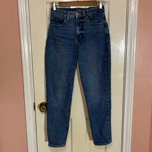 Old Navy High Rise Curvy O.G. Straight Medium Wash Jeans Size 2 No Holes
